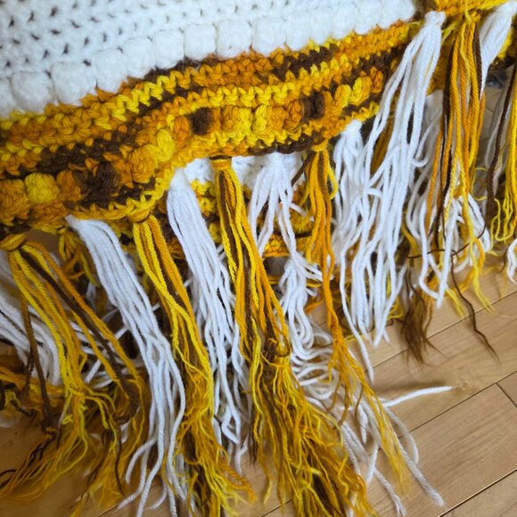 Hand Made Crochet Bohemian Yellow White throw Afghan Blanket long firnges. - Picture 6 of 6